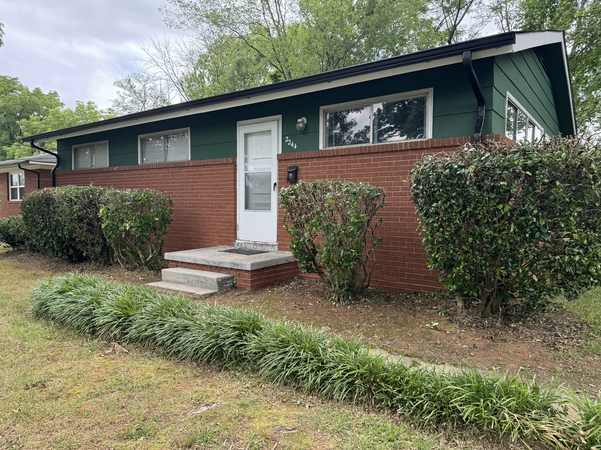 2244 English Drive